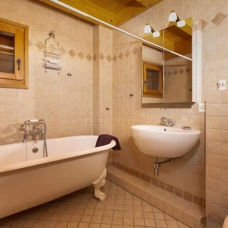 Chalet Cybou Alpesi faház *